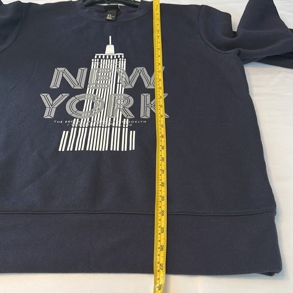 H&M New York Sweatshirt - Picture 5 of 5
